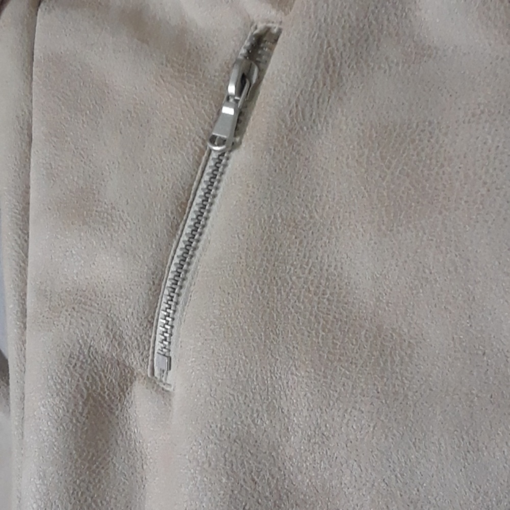 Jacket - Picture 7 of 7